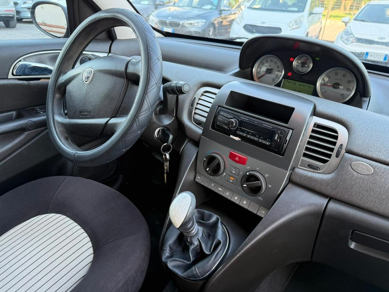Lancia Ypsilon 1.2 Argento