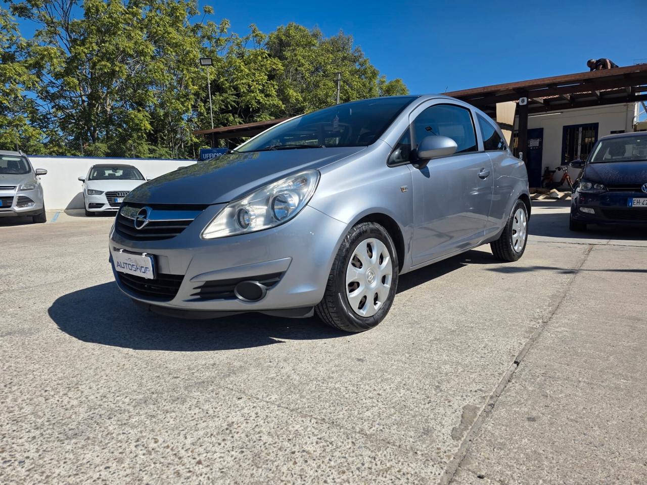 Opel Corsa 1.2 3 porte Club