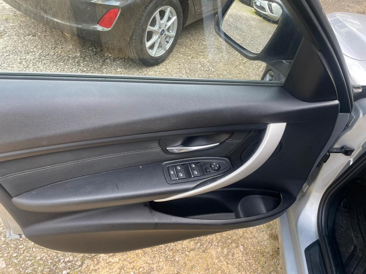 Bmw 320 320d Touring Luxury 2017