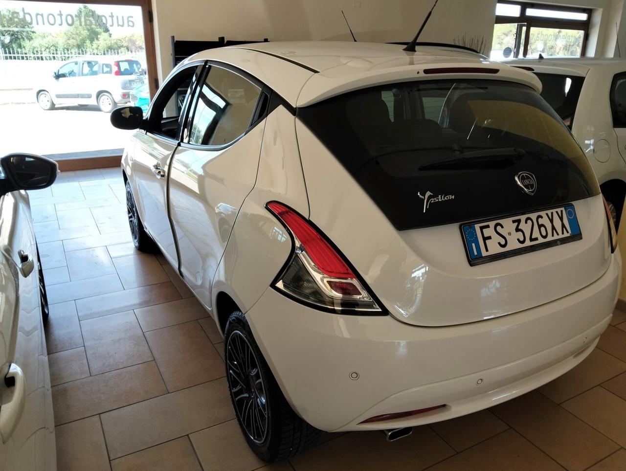 Lancia Ypsilon 1.2 69 CV 5 porte GPL Ecochic Gold