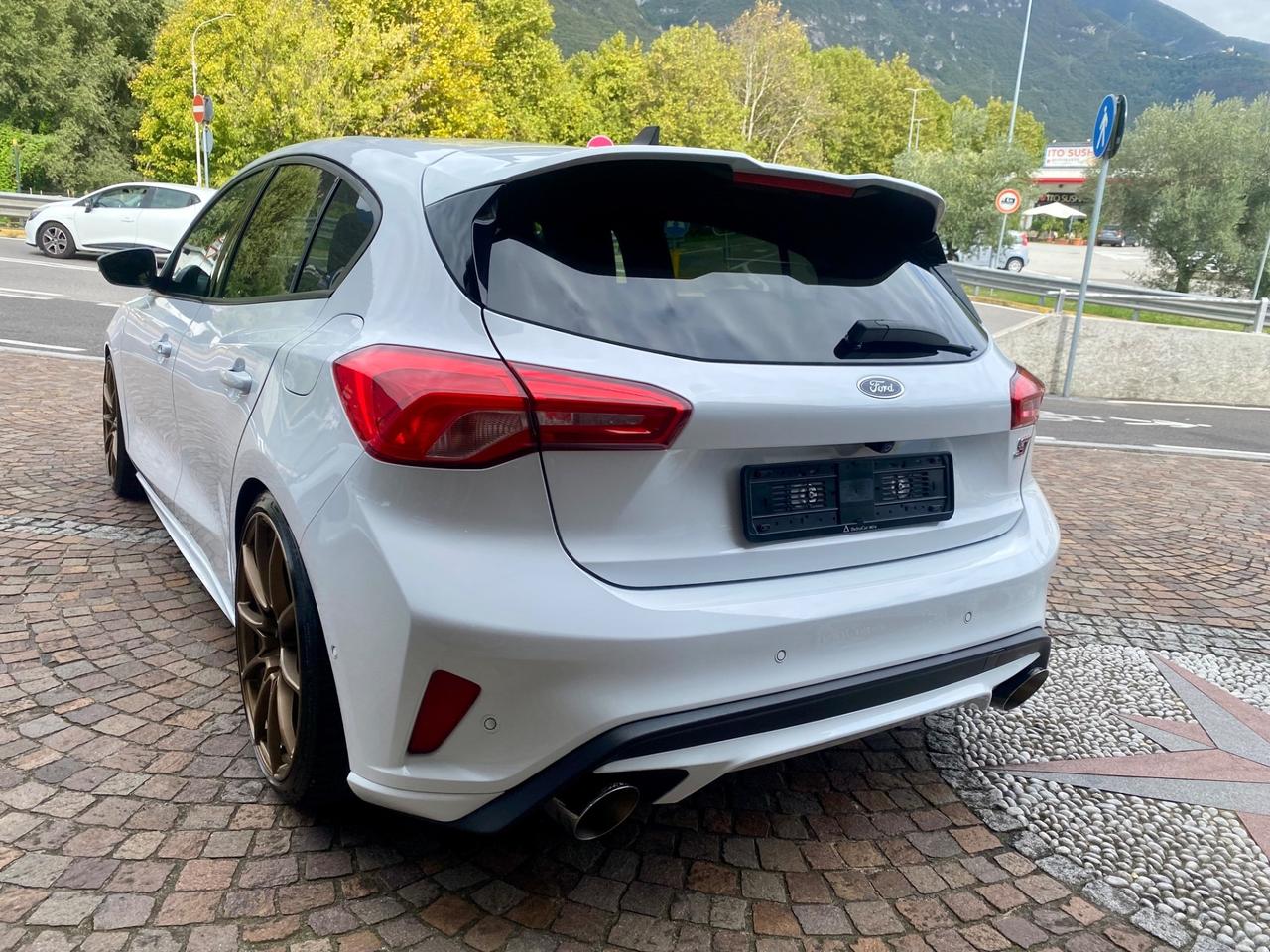 Ford Focus 2.3 EcoBoost 280 CV 5p. ST Performance Milltek Ghiere