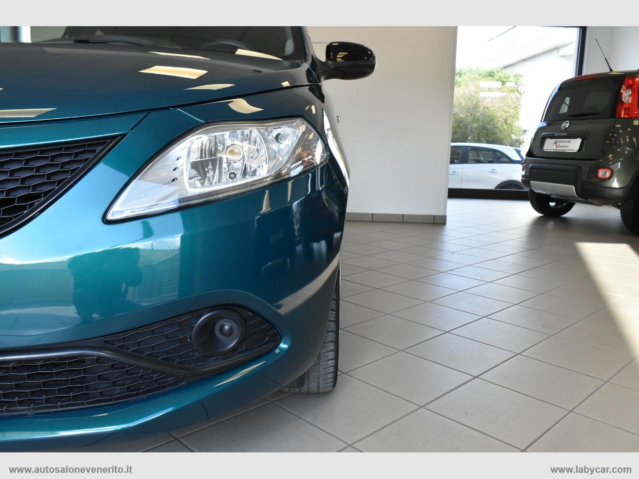 LANCIA Ypsilon 1.2 69 CV 5p. GPL Ecochic Gold