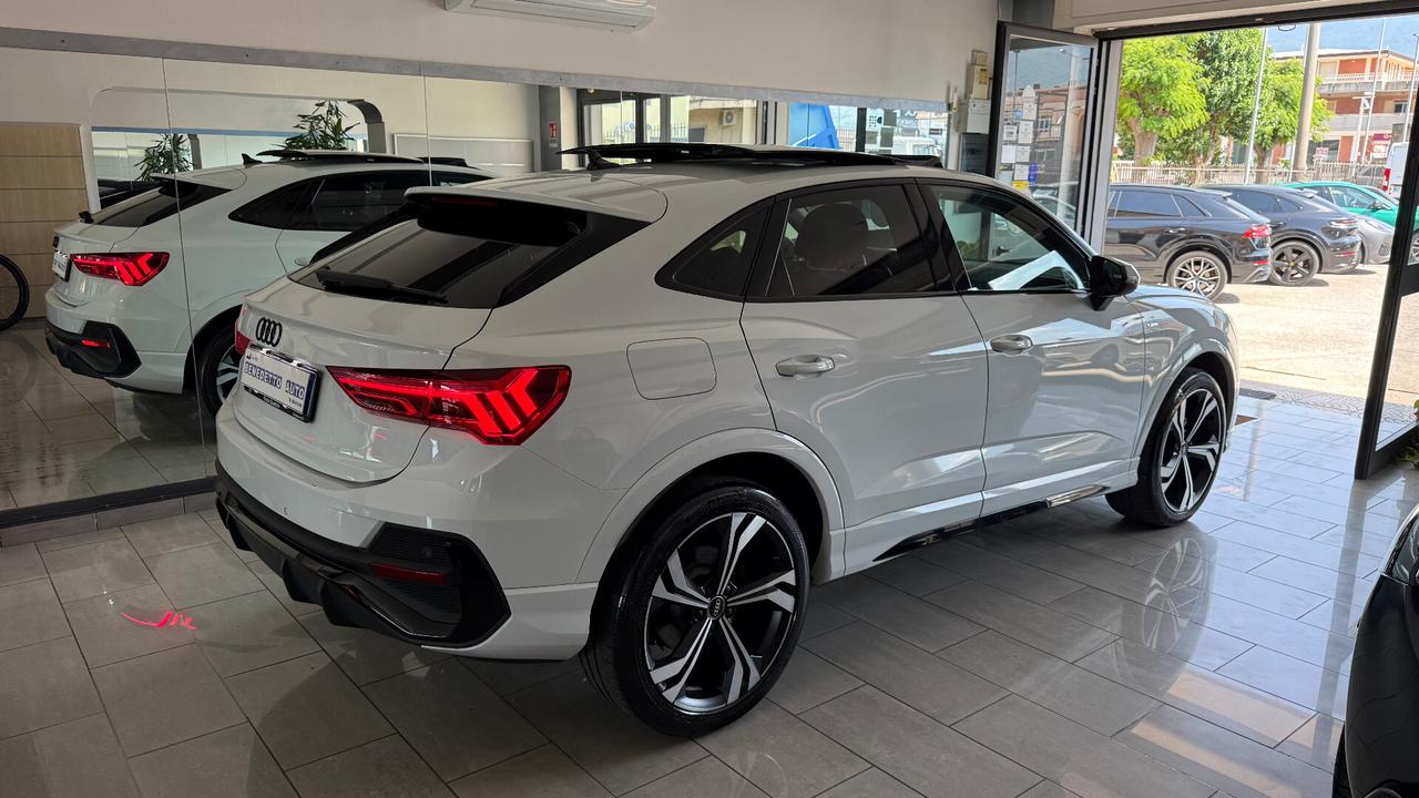 AUDI Q3 SPORTBACK S LINE TETTO IDENTITY BLACK