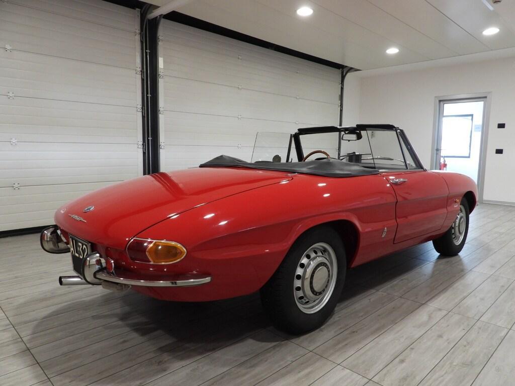Alfa Romeo Spider 1750 SPIDER VELOCE OSSO DI SEPPIA 105.57