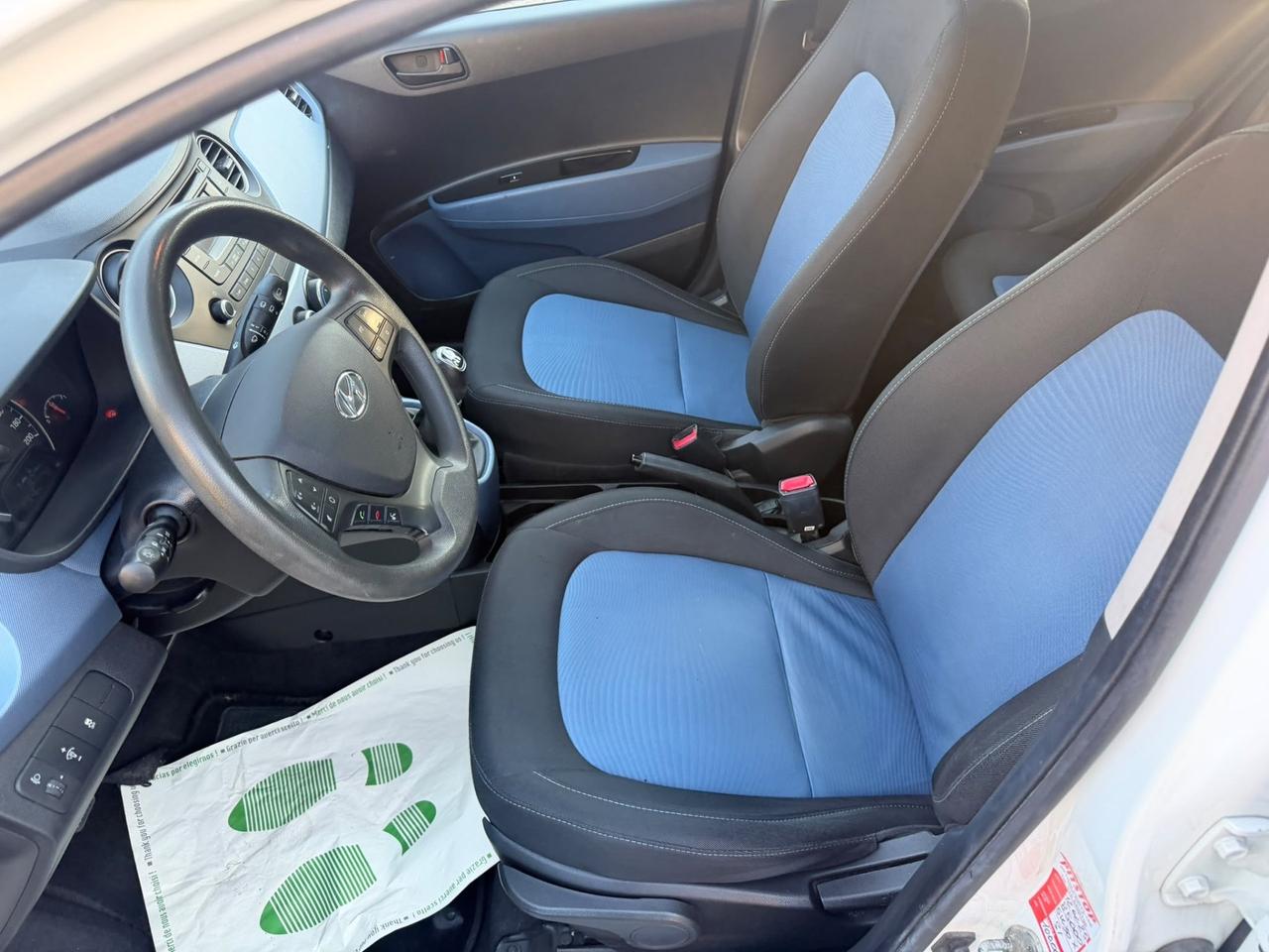 Hyundai i10 1.0 MPI Sound Edition A/T