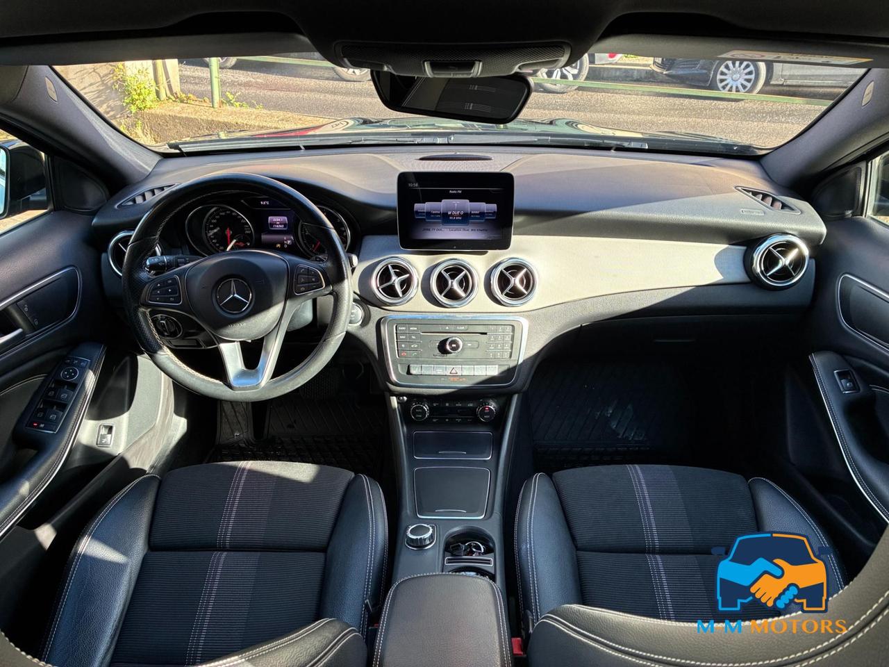 Mercedes GLA 200d Business auto 136 cv