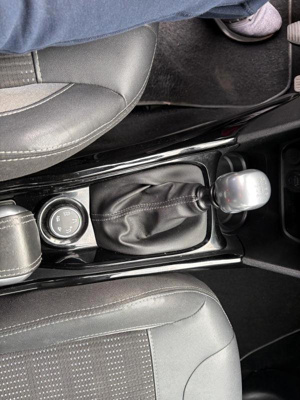 Peugeot 2008 2008 1.5 bluehdi Black Matt s&s 100cv OK NEPATENTAT