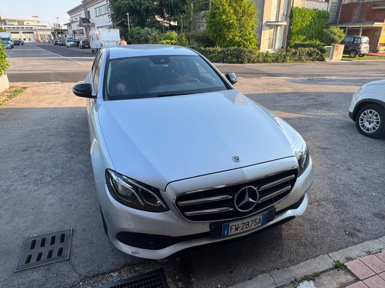 Mercedes-benz E 220 d Auto Premium Plus