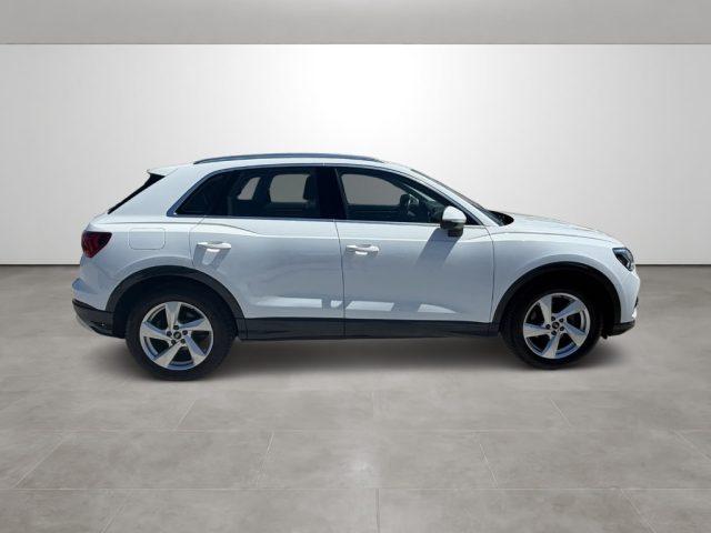 AUDI Q3 35 TDI S tronic Business Advanced