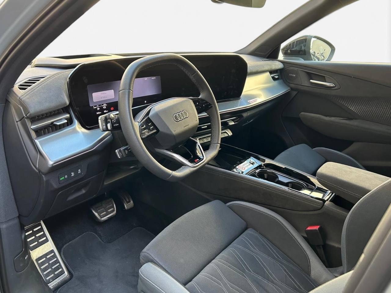 Audi Audi Q3 SUV Business e-hybrid 200 kW S tronic