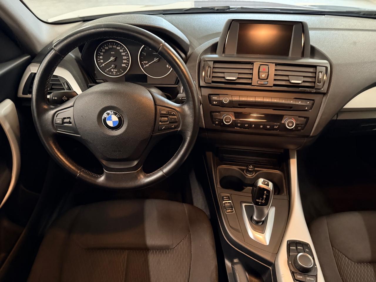 Bmw 118 118d 5p. Sport