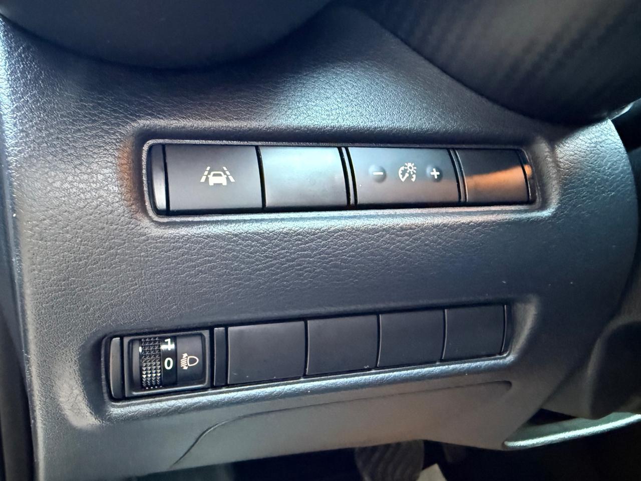 Nissan Juke 1.6 HEV Tekna