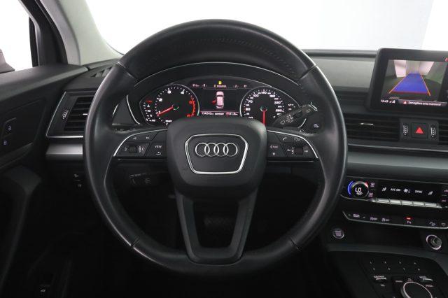 AUDI Q5 Q5 40 TDI quattro S tronic Business