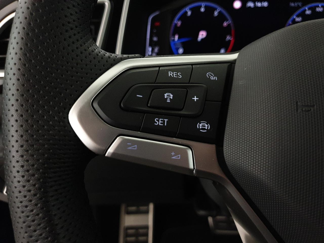 Volkswagen T-Roc 1.5 tsi r-line plus dsg