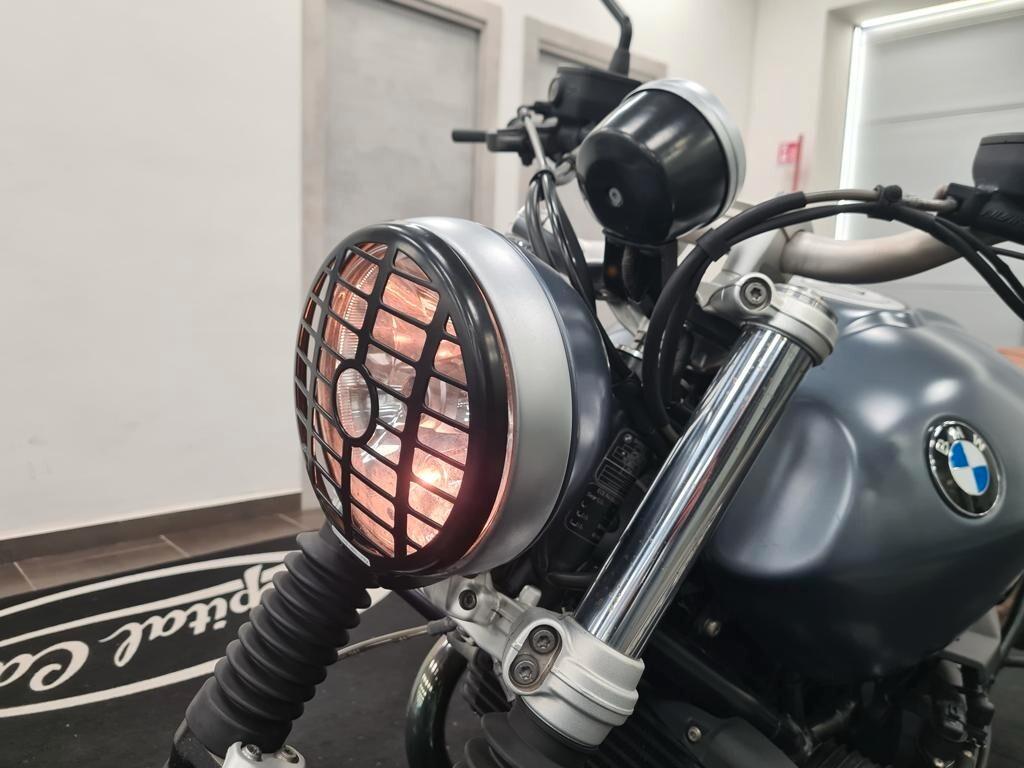 BMW R NINE T