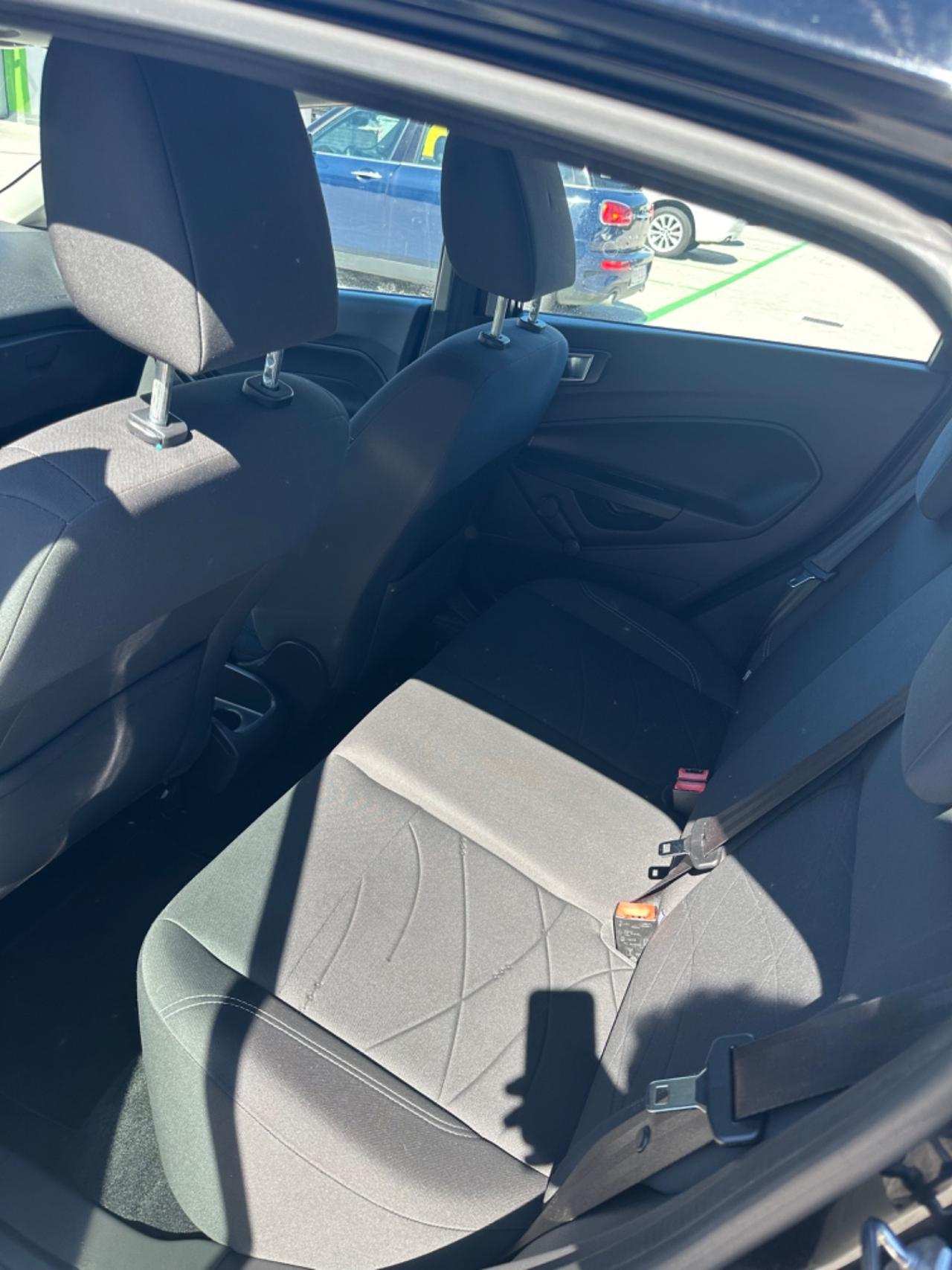 Ford Fiesta 1.5 TDCi 75CV 5 porte Titanium
