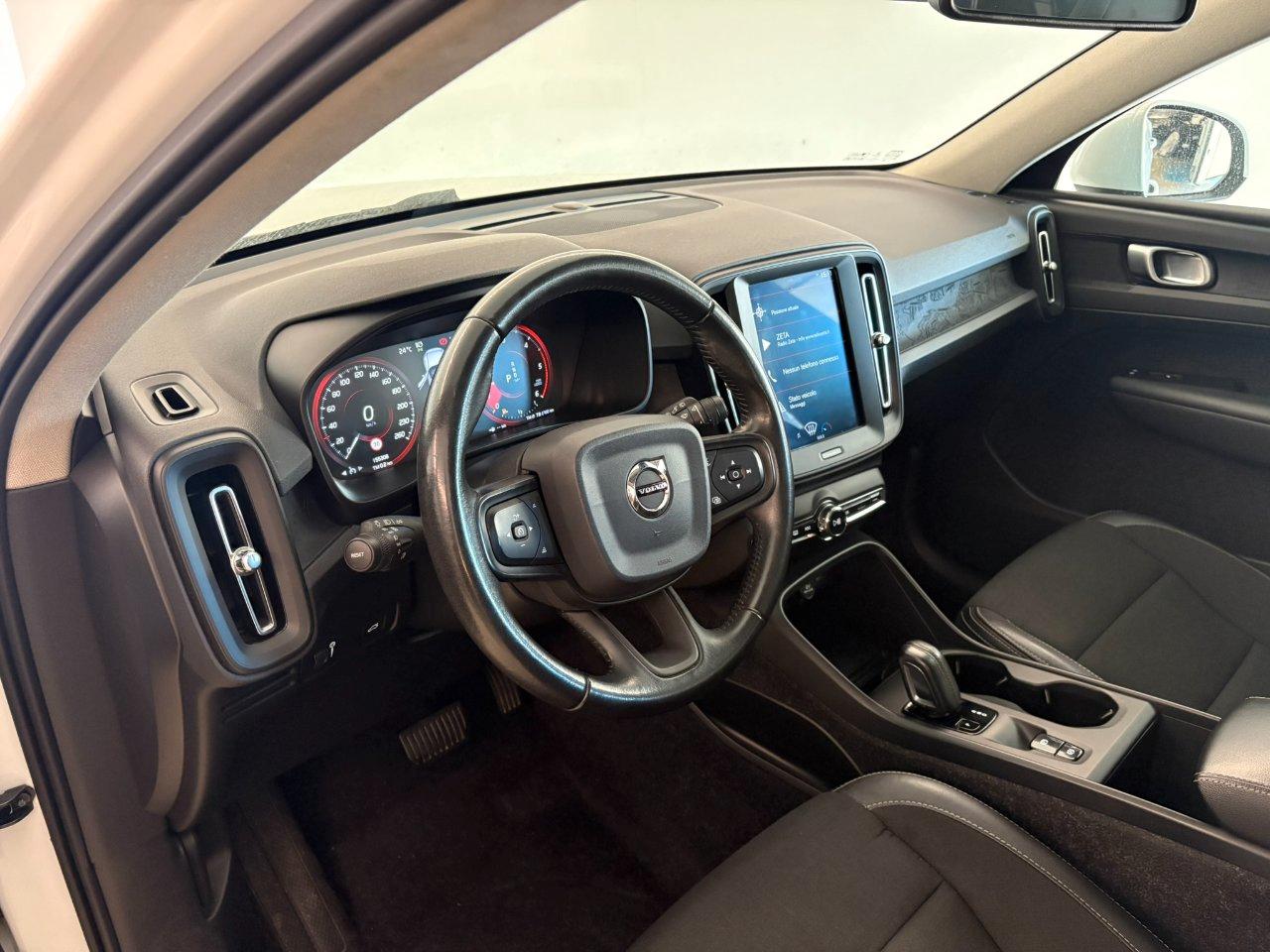 Volvo XC40 2.0 d3 Momentum geartronic