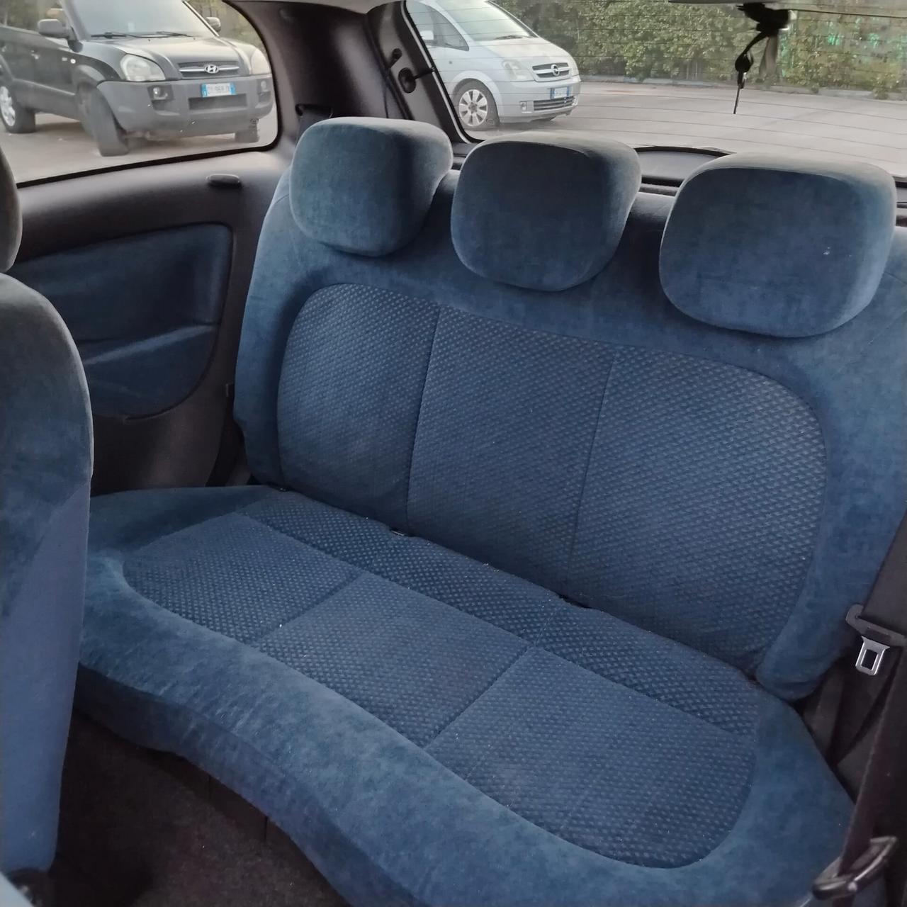 Lancia Ypsilon 1.2 16V Argento