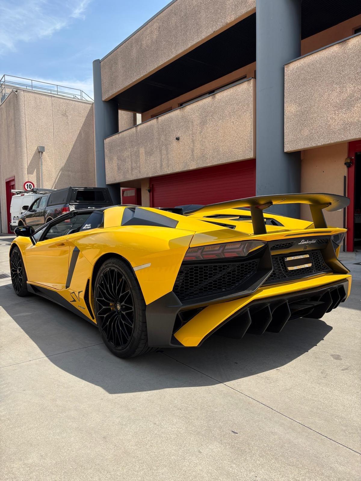 Lamborghini Aventador 6.5 V12 LP750-4 Superveloce Roadster