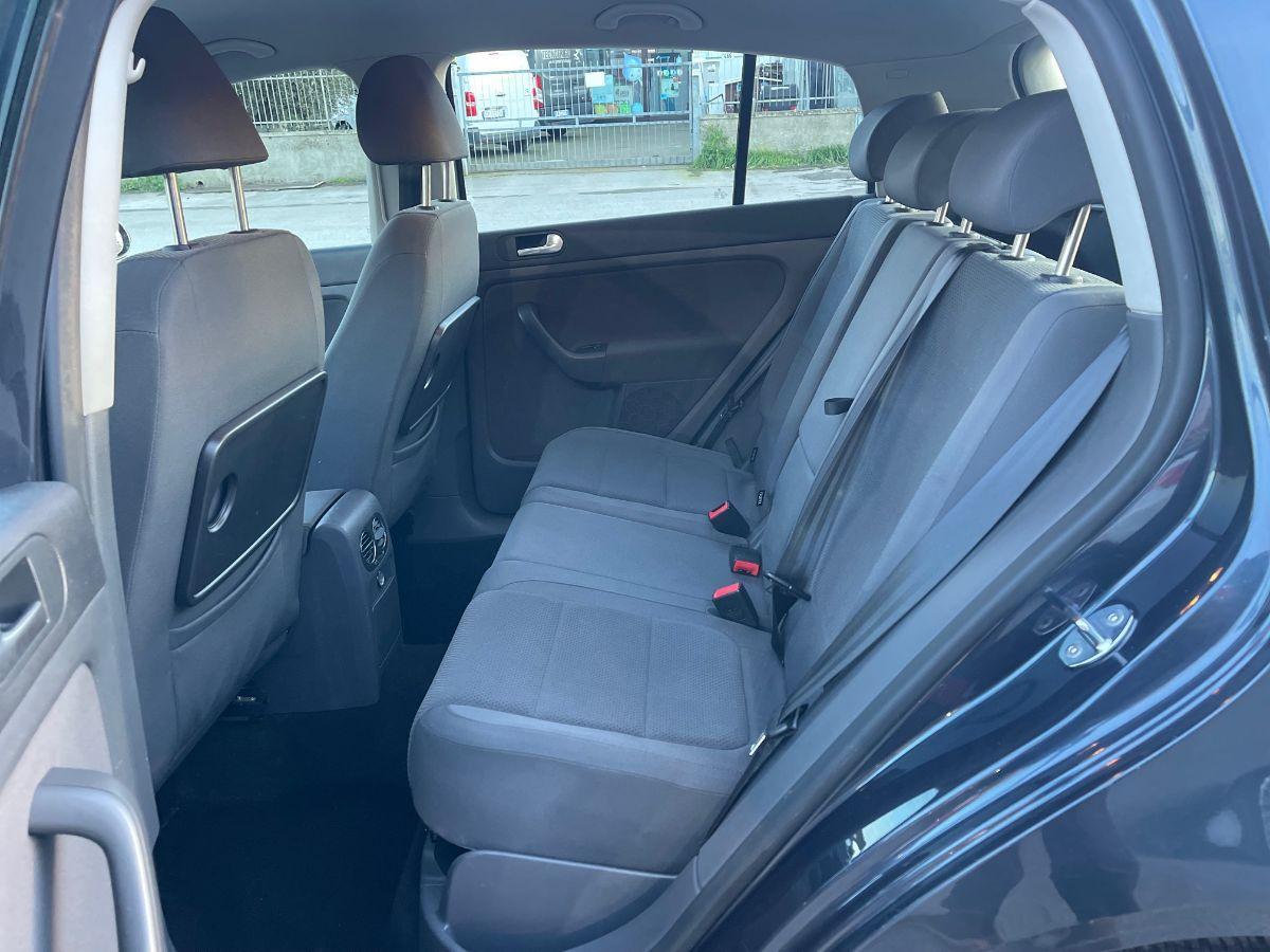 VOLKSWAGEN - Golf Plus - 1.6 Comfortline