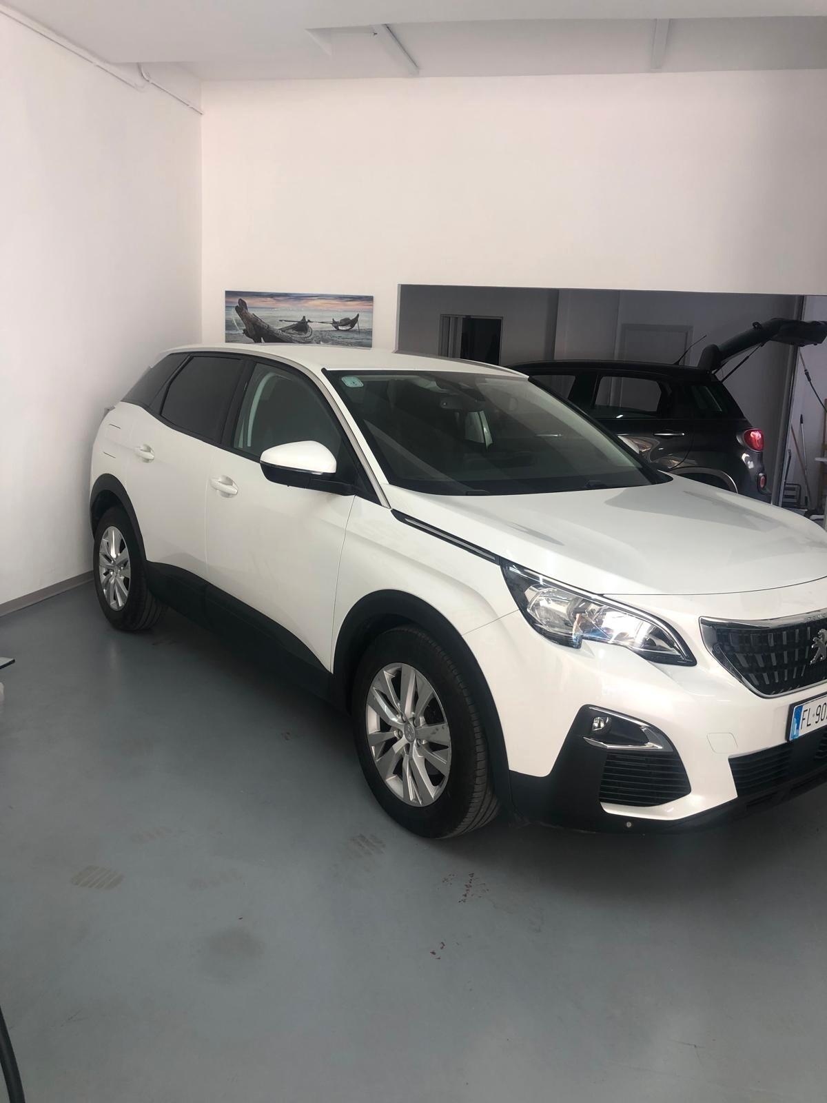 Peugeot 3008 BlueHDi 120 S&S EAT6 Business