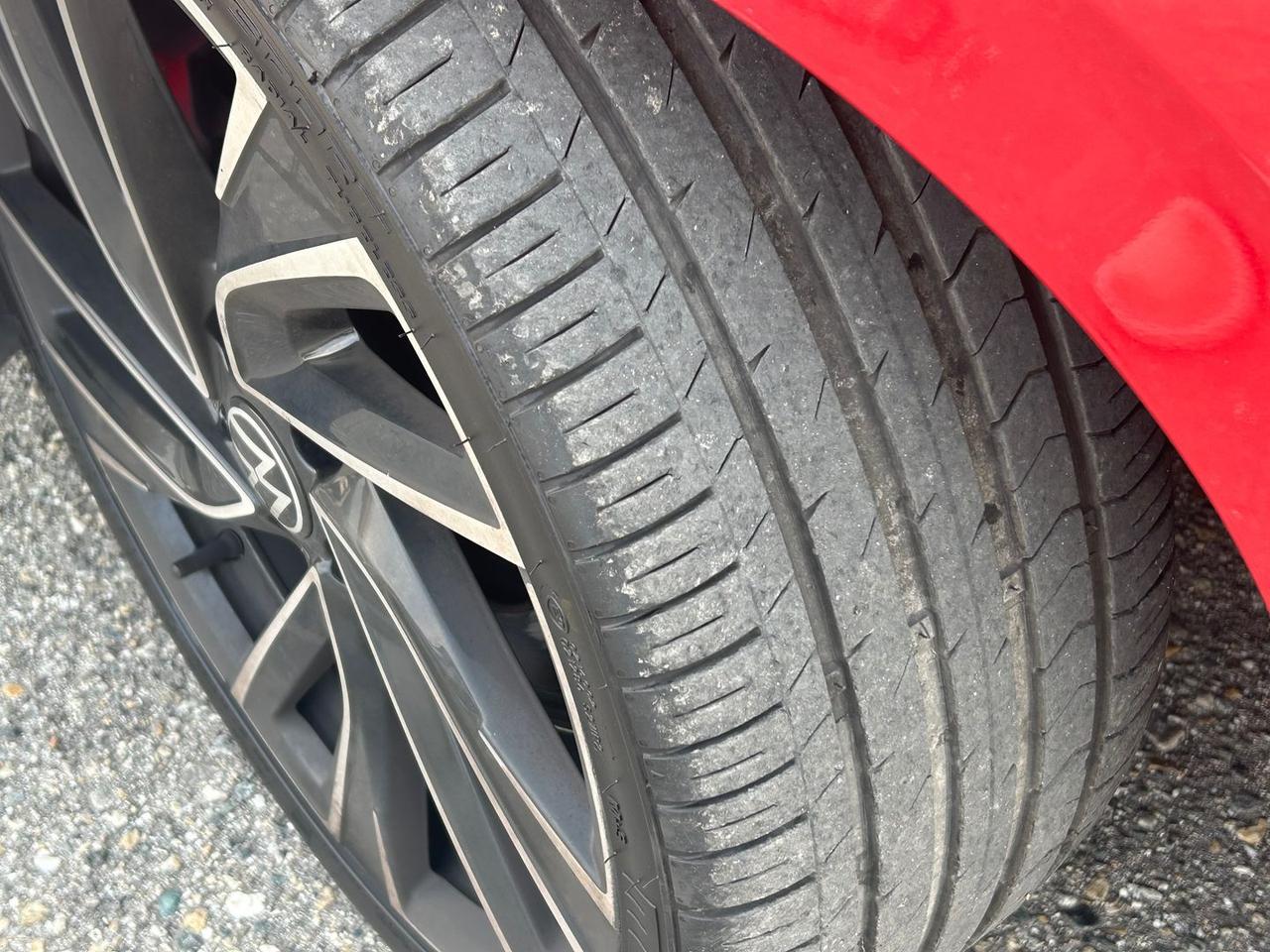 Volkswagen Golf GTI Ultimate 2.0 TSI GTI #9702