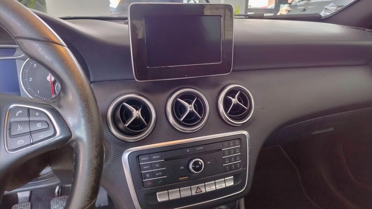 Mercedes-benz A 180 A 180 d Sport