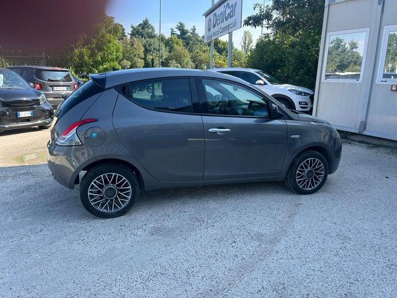 Lancia Ypsilon Ypsilon 1.0 FireFly 5 porte S&S Hybrid Gold Plus