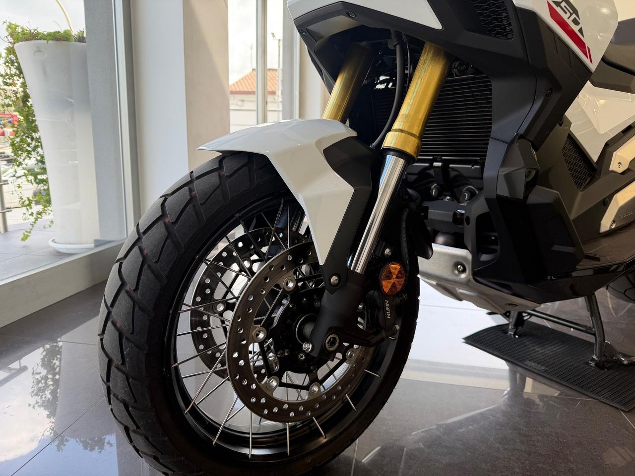 Honda X-ADV 750 advenure garanzia casa madre