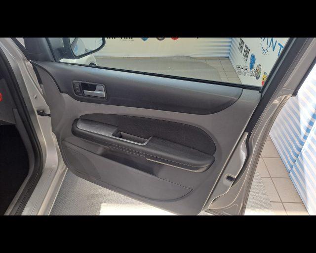 FORD Focus Style Wagon 1.6 tdci Titanium dpf