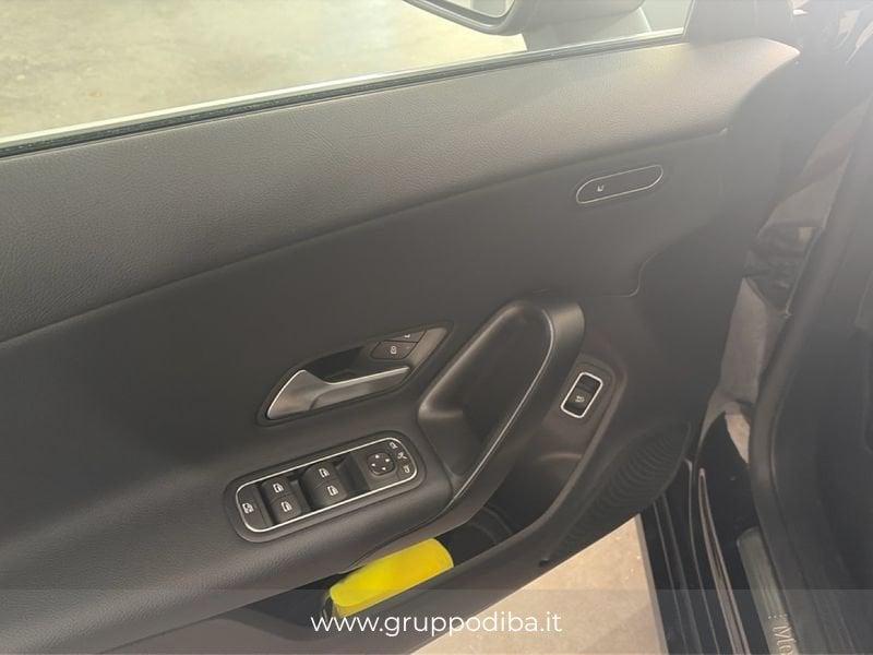 Mercedes-Benz CLA Sh.Brake - X118 2023 Shooting Brake 180 d Advanced auto