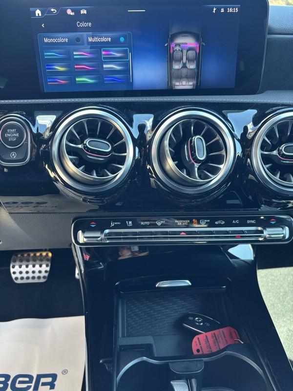 Mercedes A 180 AMG Line Premium DCT LED-NAVI-18"