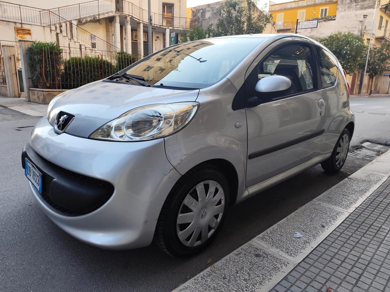 Peugeot 107 1.0 BENZINA 68CV 3p