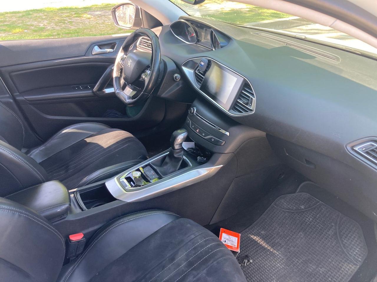 Peugeot 308 1.6 blue HDI 120 #10497