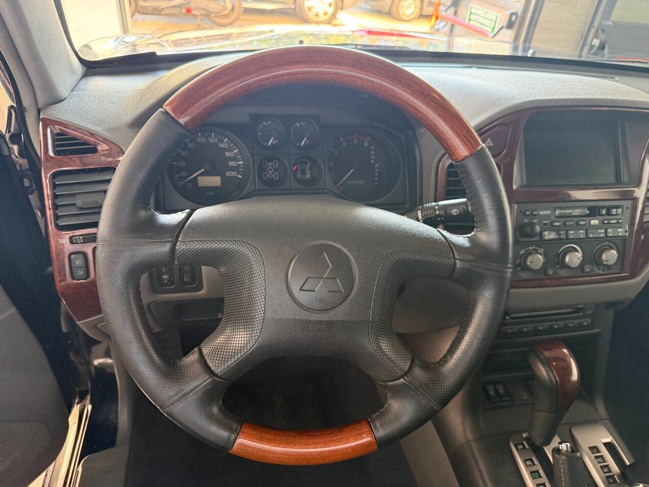 Mitsubishi Pajero 3.2 16V DI-D 5p. GLS2