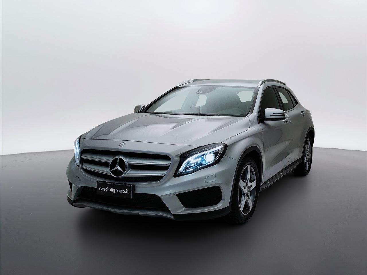 Mercedes-Benz GLA-X156 2014 - GLA 220 d Premium 4matic 177cv auto