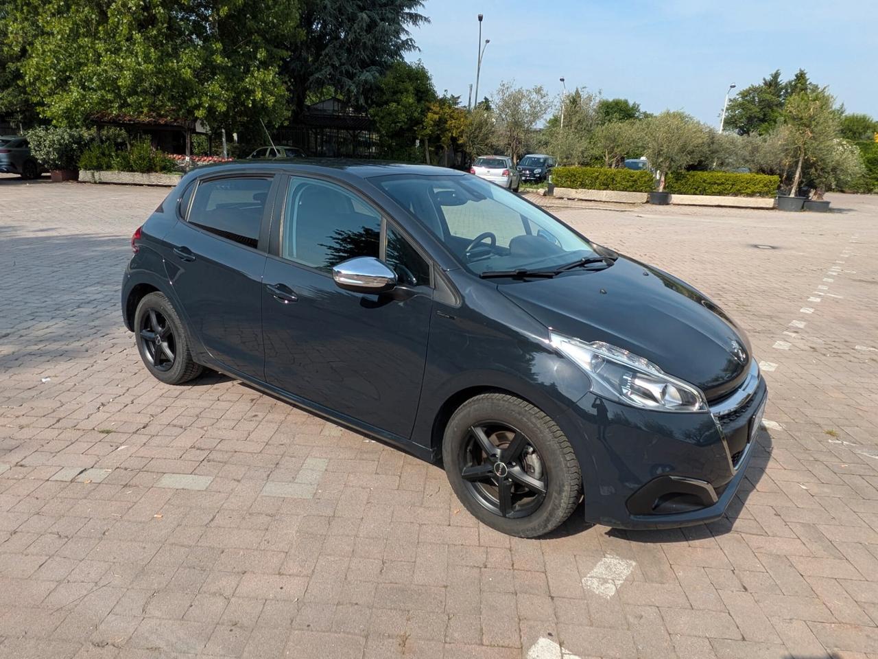 Peugeot 208 PureTech Turbo 110 EAT6 S&S 5 porte Allure