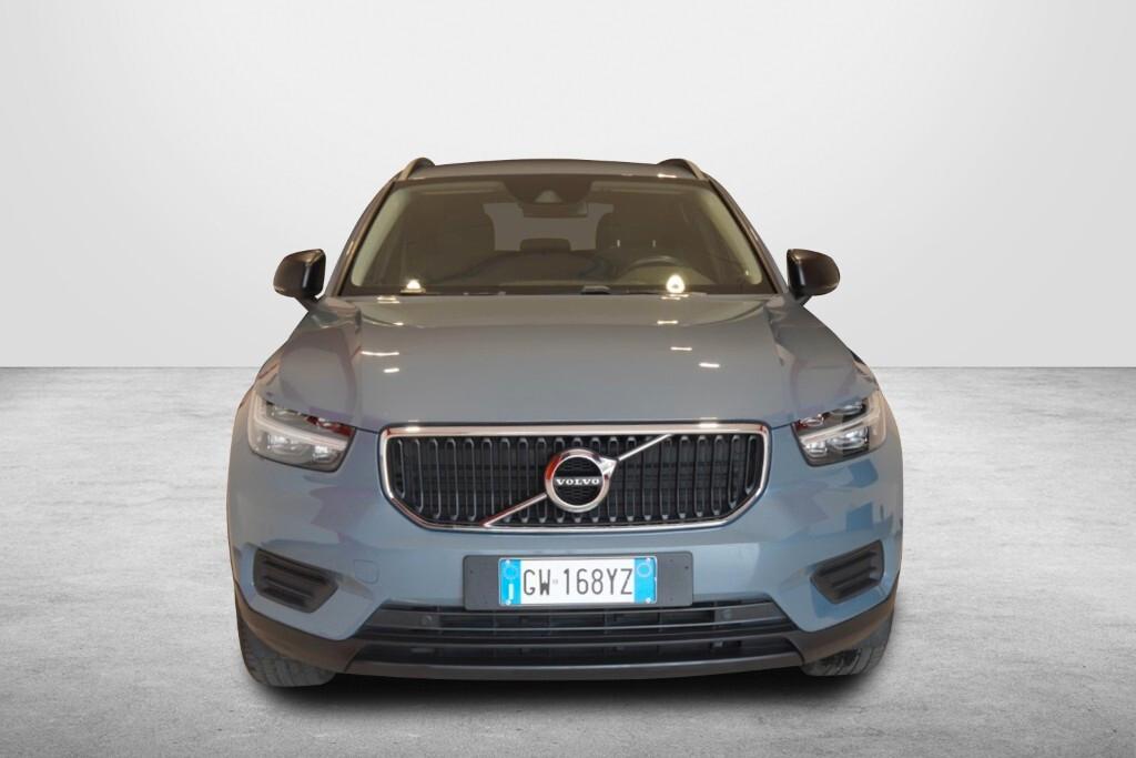 VOLVO XC40 2.0D D3 150CV 6M. BUSINESS ( FARI LED - COCKPIT - CRUISE - NAVI - SENSORI POST. - TELECAMERA POST. )