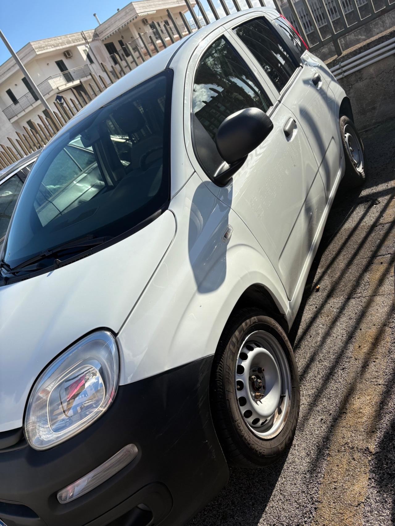 Fiat Panda 1.0 S&S Hybrid Pop Van 2 posti