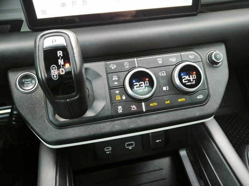 Land Rover Defender 90 3.0D I6 250CV X-Dynamic SE