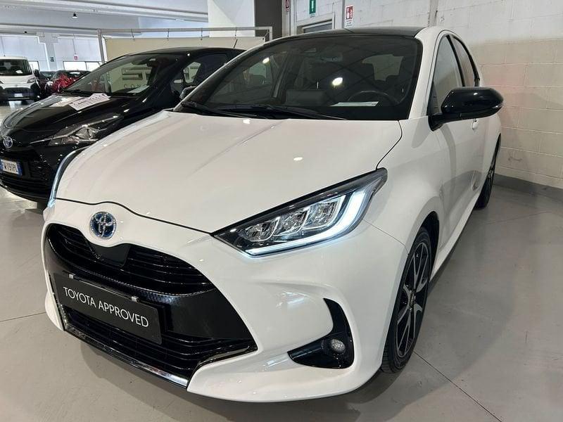 Toyota Yaris Hybrid Lounge MY21