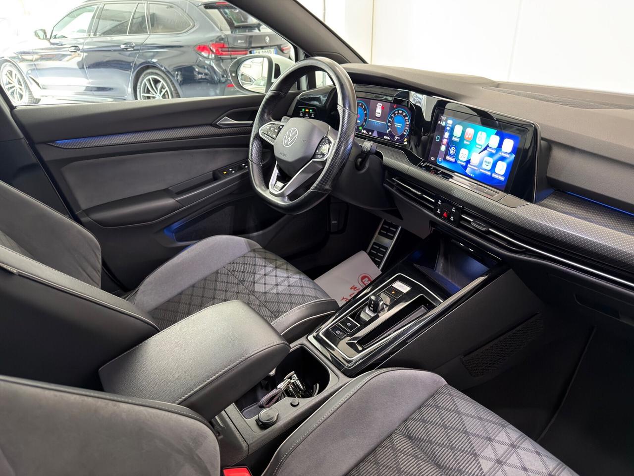 Volkswagen Golf 1.5 eTSI 150 CV EVO ACT DSG R-Line