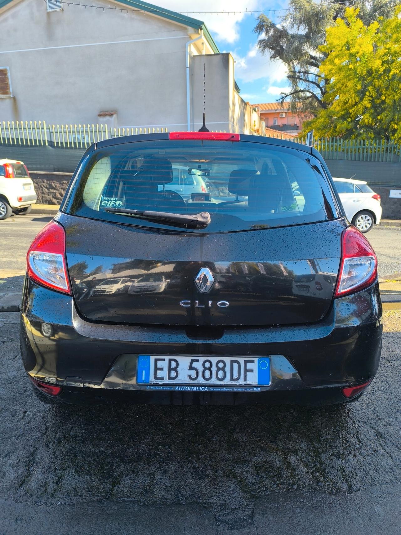 Renault Clio 1.2 16V 5 porte Luxe