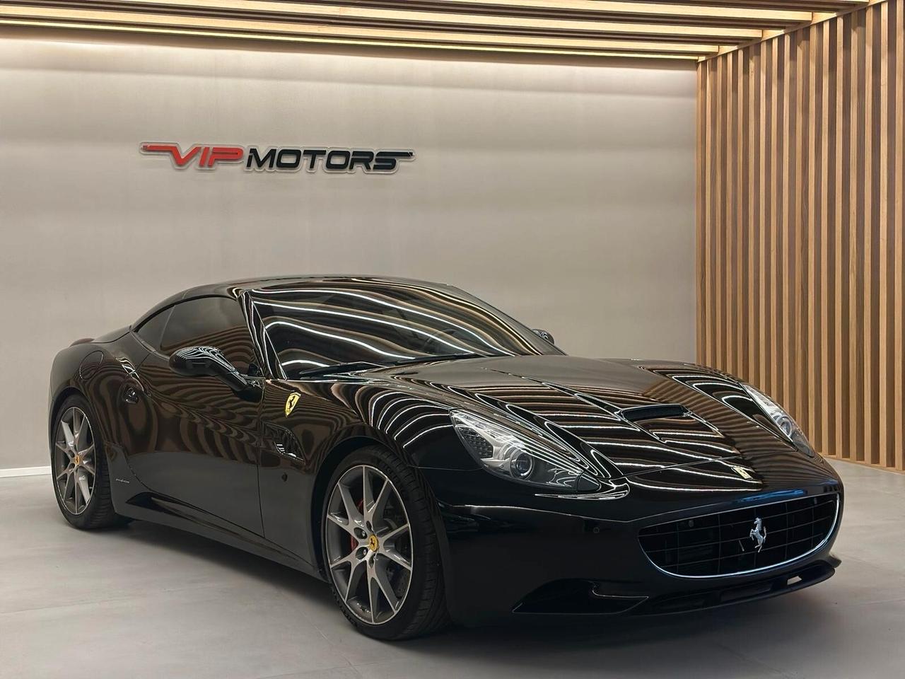 FERRARI CALIFORNIA 4.3 V8 DCT LIMITED