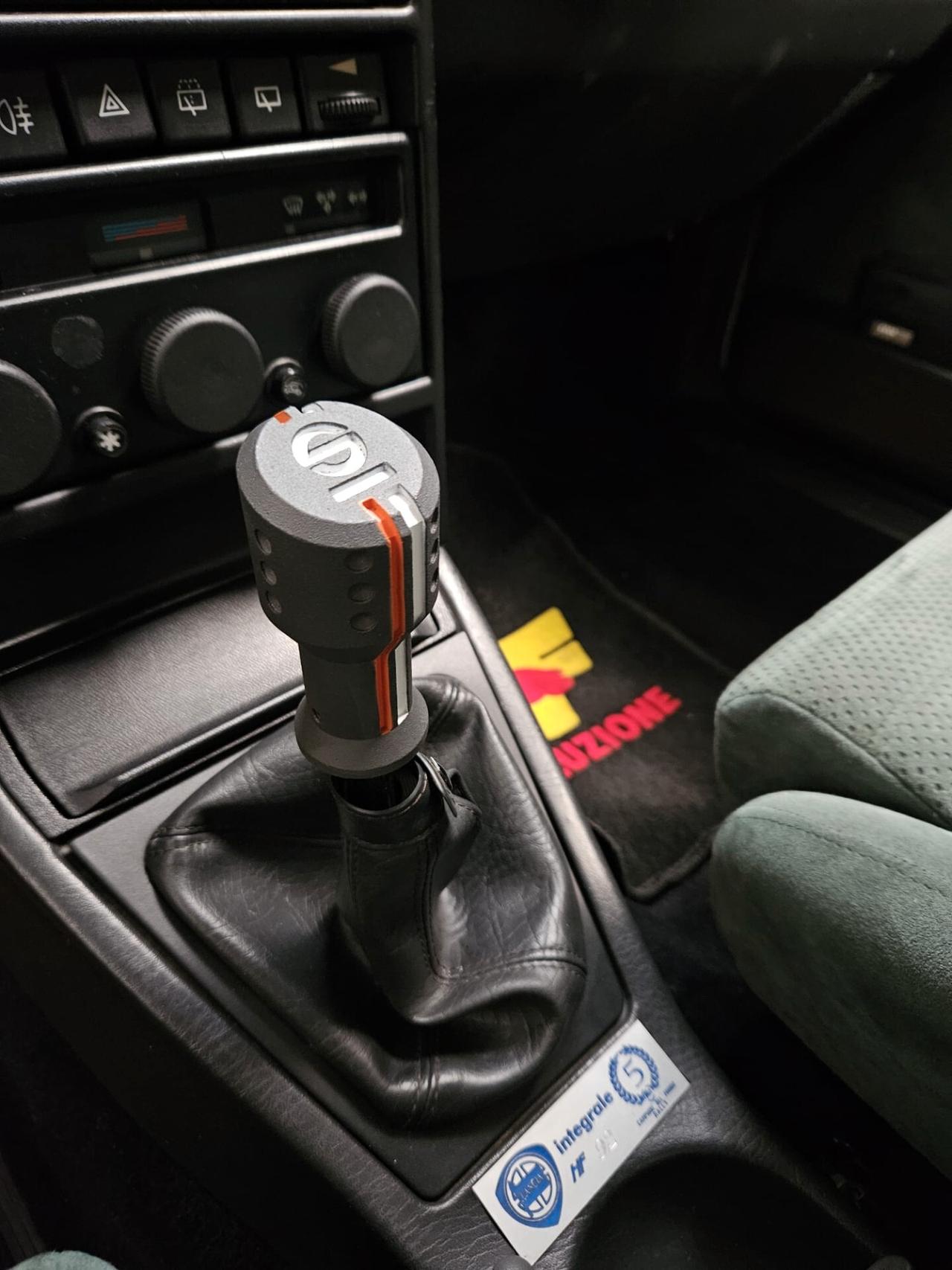 Lancia Delta 2.0i.e. turbo 16V HF integrale Allestimento Martini originale