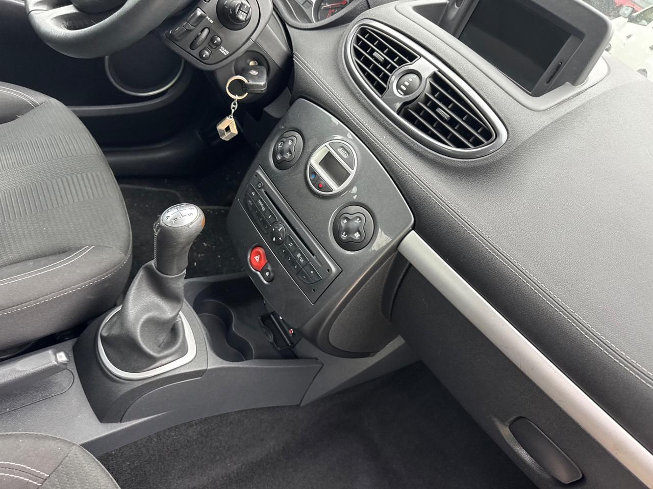 Renault Clio 1.2 16V 5 p neopatentato