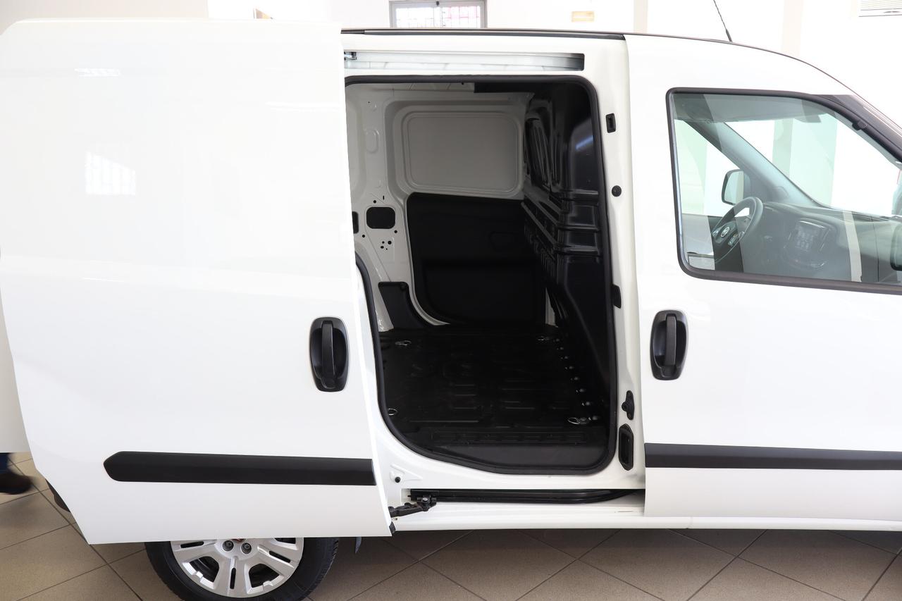 FIAT DOBLO' CARGO 1.6 MJET 105 CV LOUNGE 3 POSTI