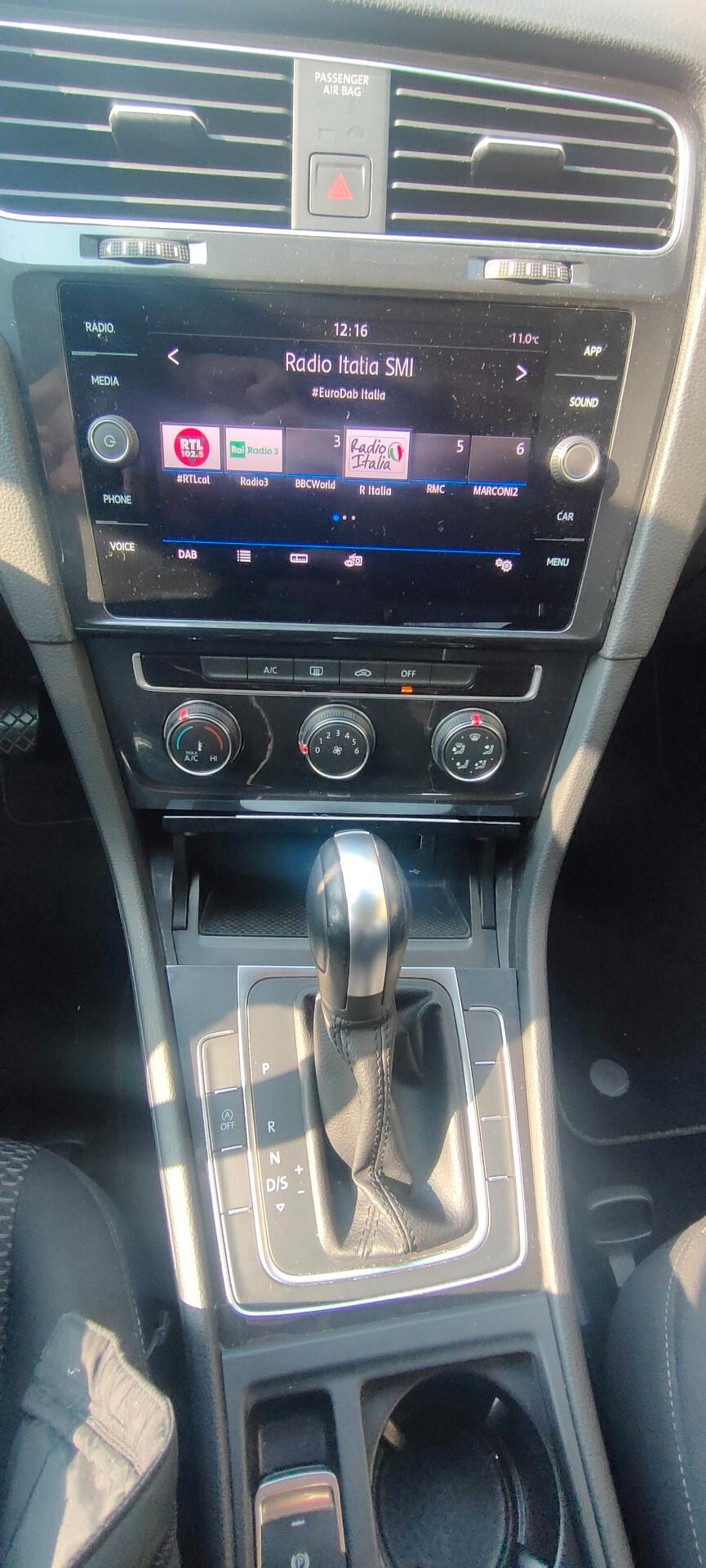 Volkswagen Golf 1.5 TGI DSG 5p. Trendline BlueMotion Technology