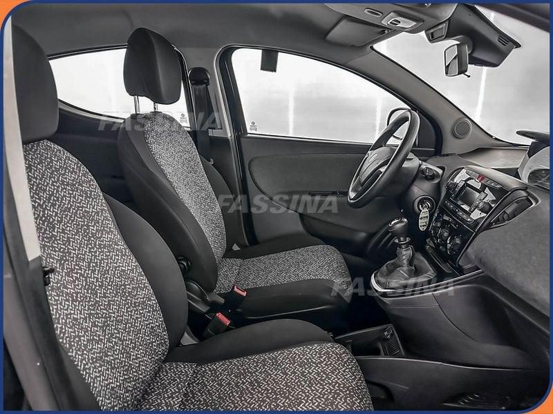 Lancia Ypsilon Ypsilon 1.0 firefly hybrid Silver Plus s&s 70cv