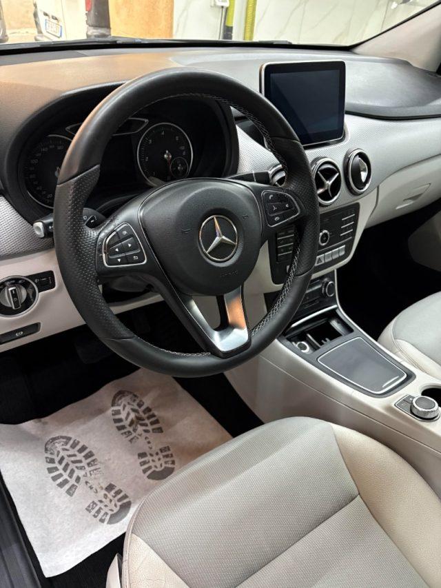 MERCEDES-BENZ B 180 d Automatic Business